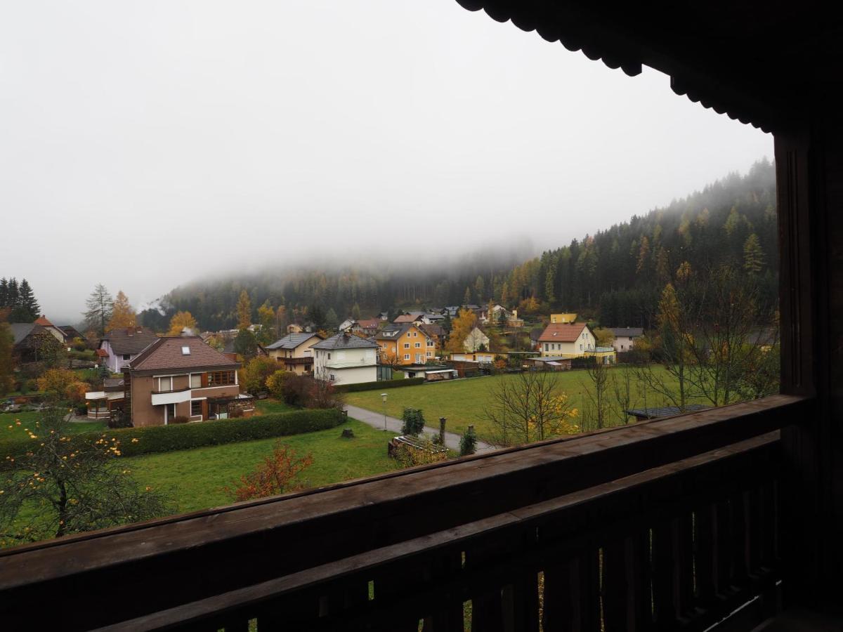 Gasthof Zum Grünen Specht Oberzeiring Exterior foto