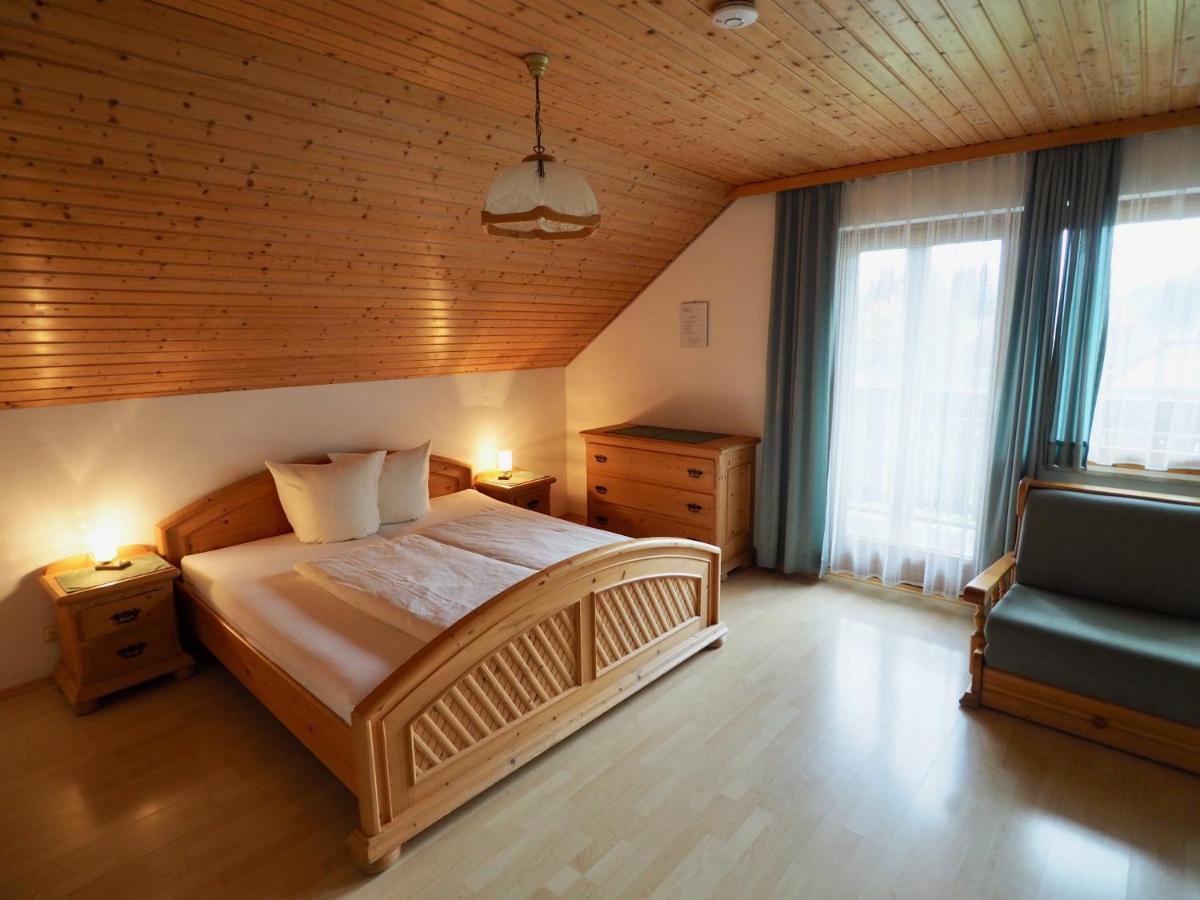 Gasthof Zum Grünen Specht Oberzeiring Exterior foto